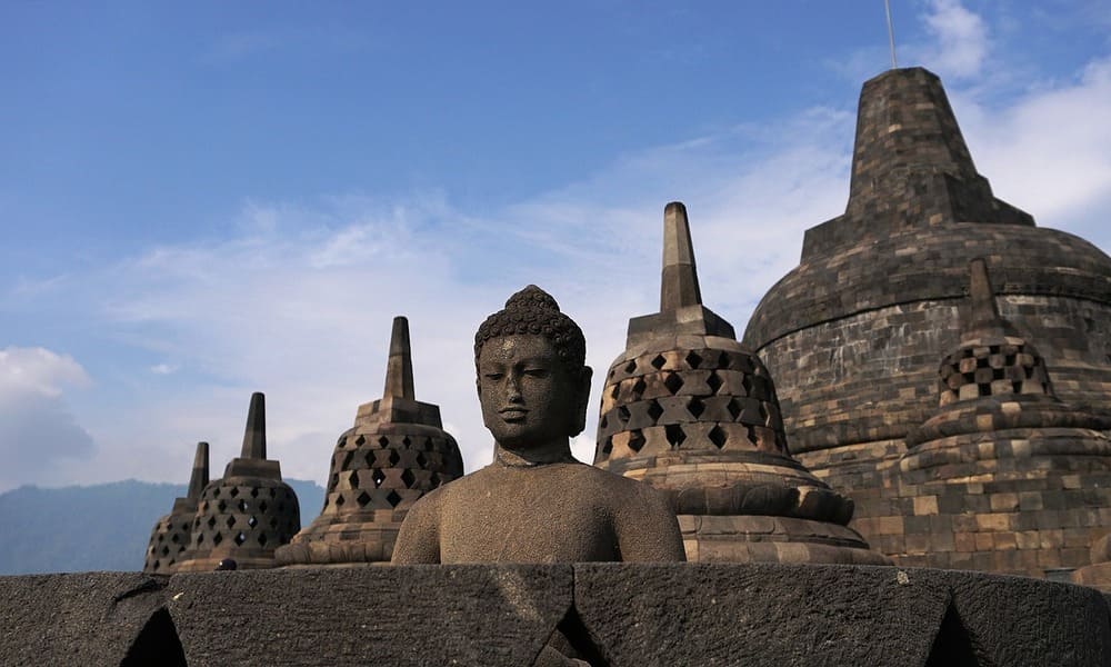 Candi Borobudur Indonesia Keajaiban Arsitektur Dan Spiritual