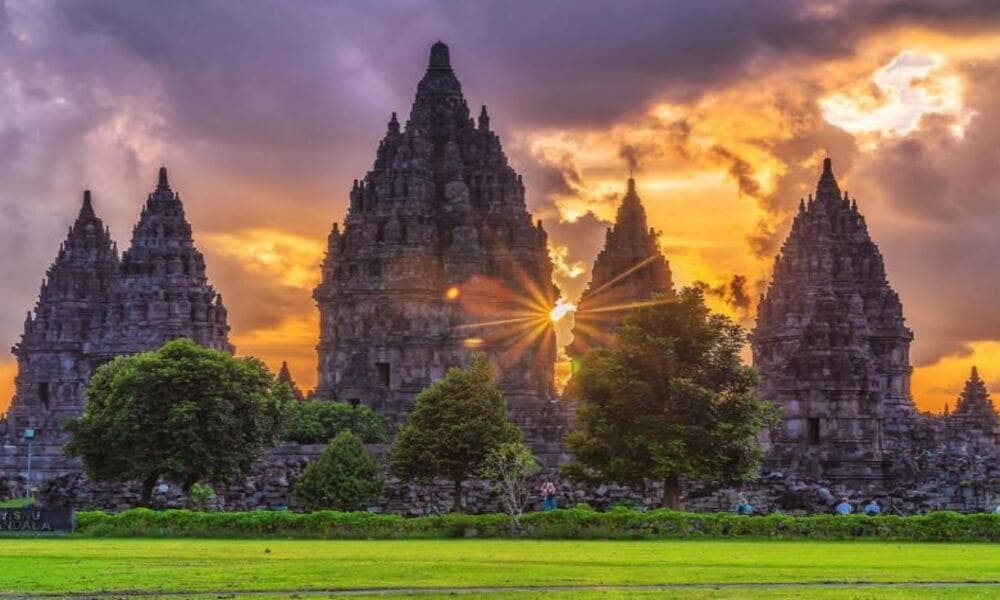 Legenda Roro Jonggrang Kisah Cinta Di Candi Prambanan