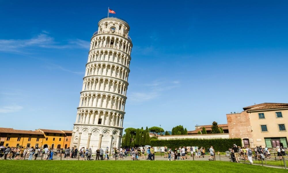 Menara Pisa Ikon Arsitektur Dan Keseimbangan Italia